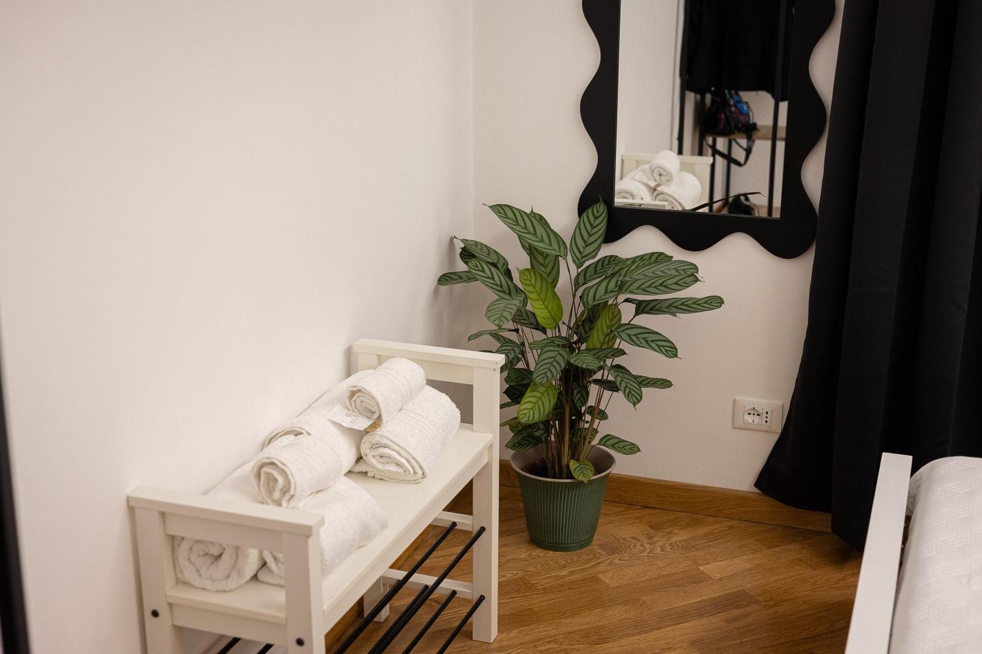 Khris Home Apartments - Trastevere Parini Rom Exteriör bild
